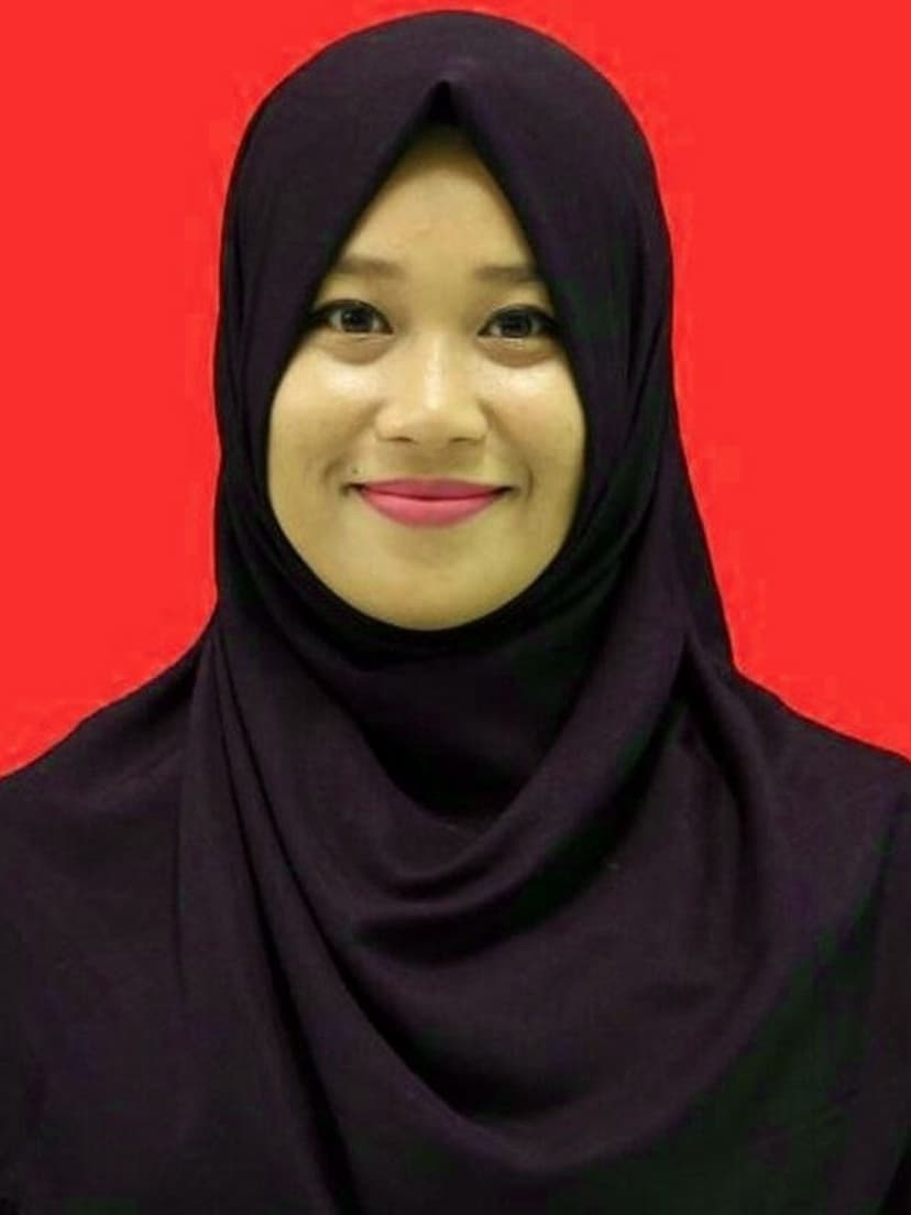 Latifah Damayanti, S.Pd.,Gr